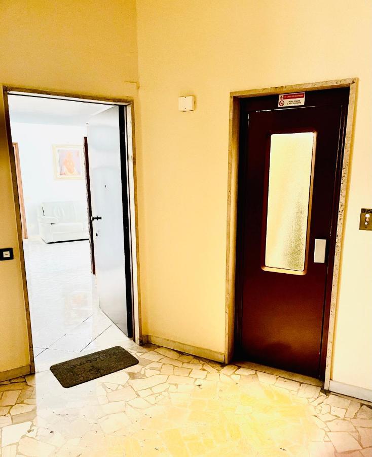 Grazioso Bilocale A 100 Mt Dalla Metropolitana سستو سان جوفاني المظهر الخارجي الصورة